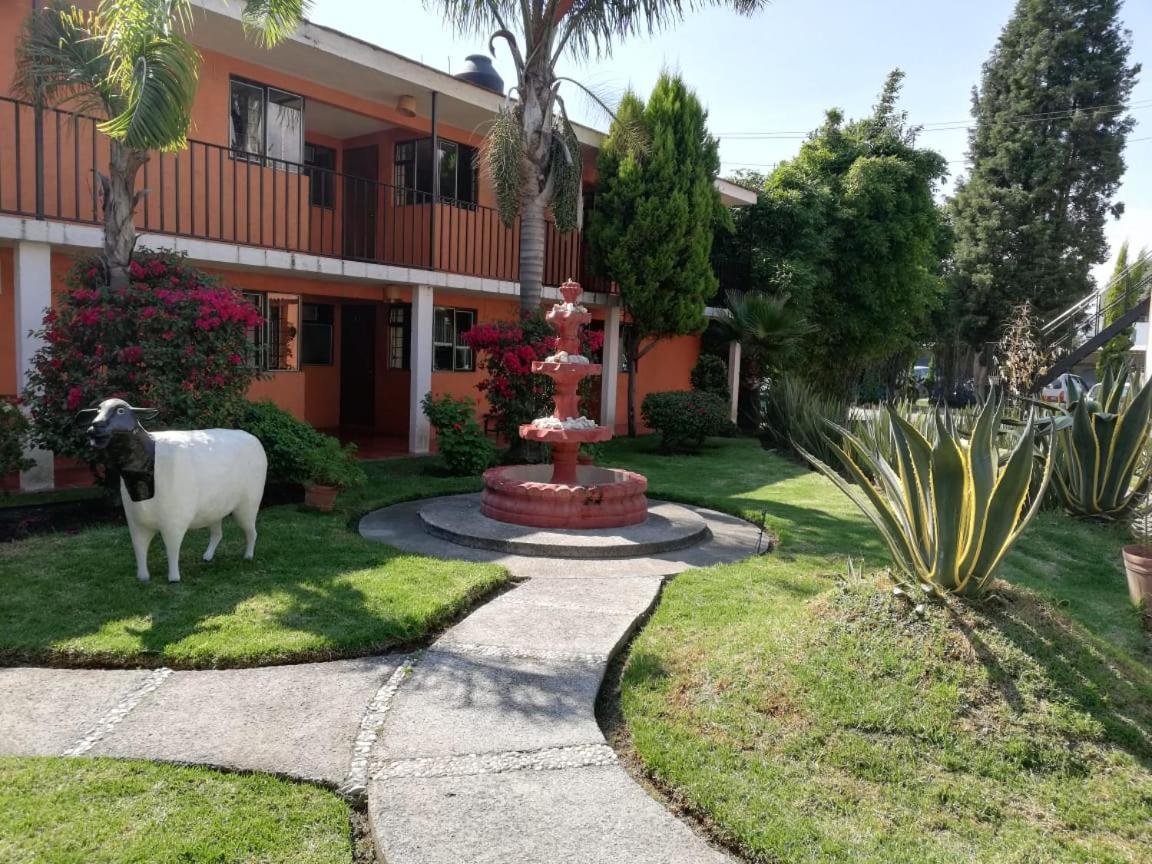 Villas Hotel Cholula Esterno foto